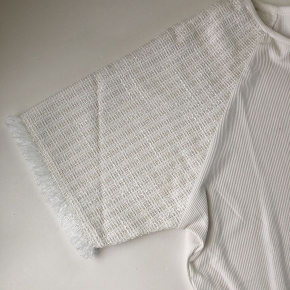Bebe Embellished Ribbed Top Frayed Hem Sleeve Color Marshmallow Size Juniors XL - Picture 6 of 13